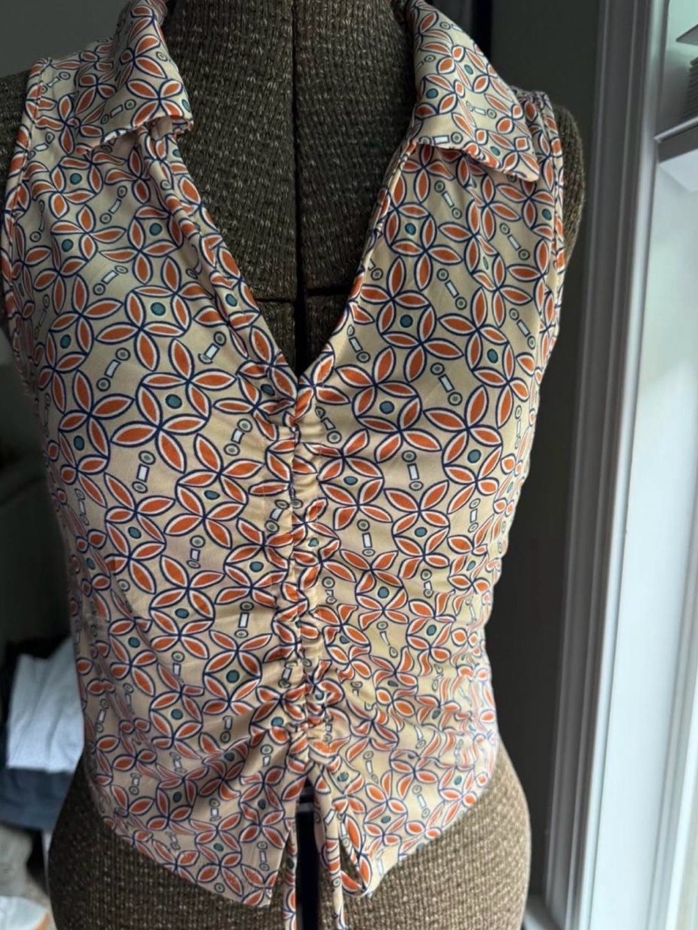 Sweet Rain Cream Sleeveless Ruched Tie-Front Camisole with Orange and Blue Motif